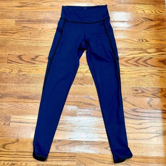 Tommy John Go Anywhere Collection Leggings. Blue/Black Trim. Size Small. - Picture 1 of 4